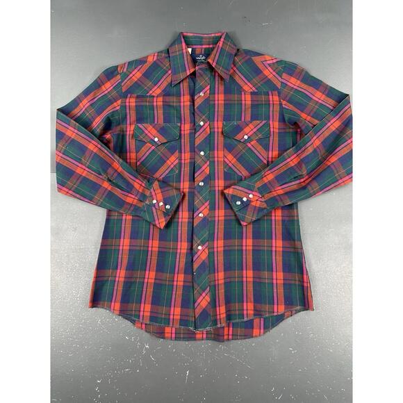 Wrangler Shirt Mens Medium Green Blue Red Tartan Plaid Pearl Christmas Colors - Picture 1 of 7